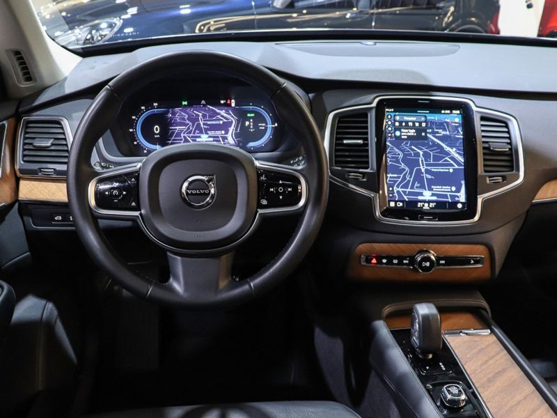 Volvo XC90 2.0 T8 RECHARGE PLUS AWD GEARTRONIC 2023/2024 VIA BELLA VEÍCULOS ESPECIAIS CAXIAS DO SUL / Carros no Vale