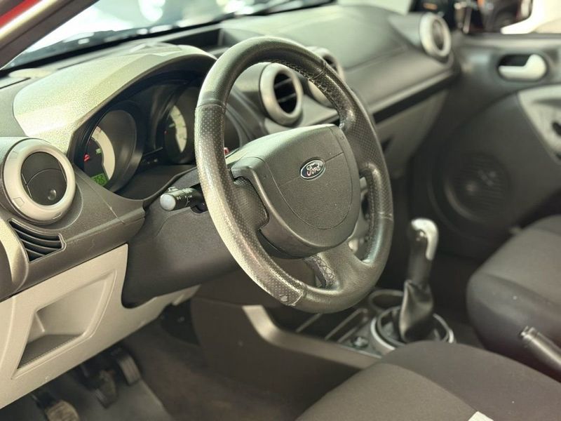 Ford FIESTA HATCH CLASS 1.0 2009 SÓ MOTOS E AUTOMÓVEIS SANTA CRUZ DO SUL / Carros no Vale Ford FIESTA HATCH CLASS 1.0 2009 SÓ MOTOS E AUTOMÓVEIS SANTA CRUZ DO SUL / Carros no Vale