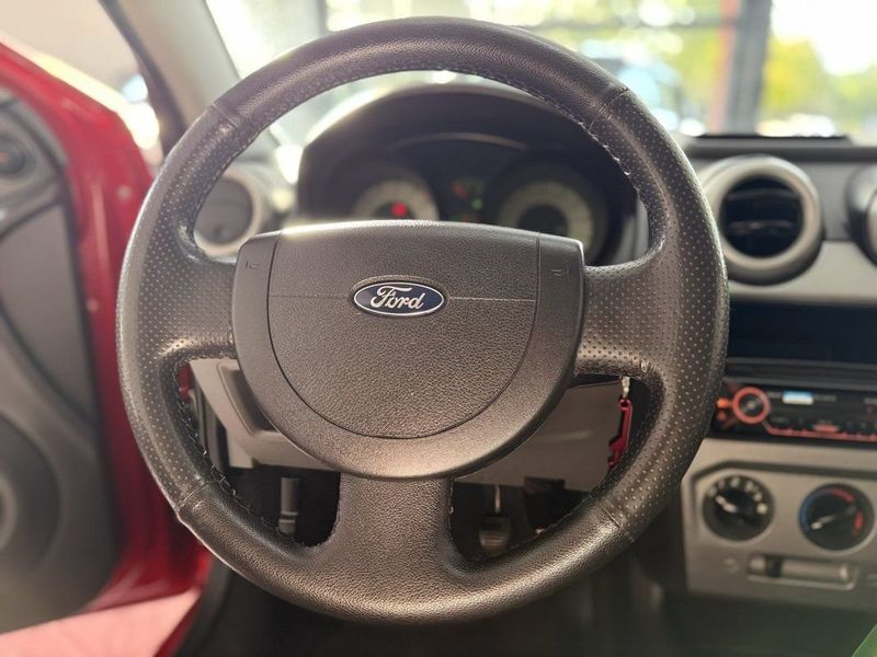 Ford FIESTA HATCH CLASS 1.0 2009 SÓ MOTOS E AUTOMÓVEIS SANTA CRUZ DO SUL / Carros no Vale Ford FIESTA HATCH CLASS 1.0 2009 SÓ MOTOS E AUTOMÓVEIS SANTA CRUZ DO SUL / Carros no Vale