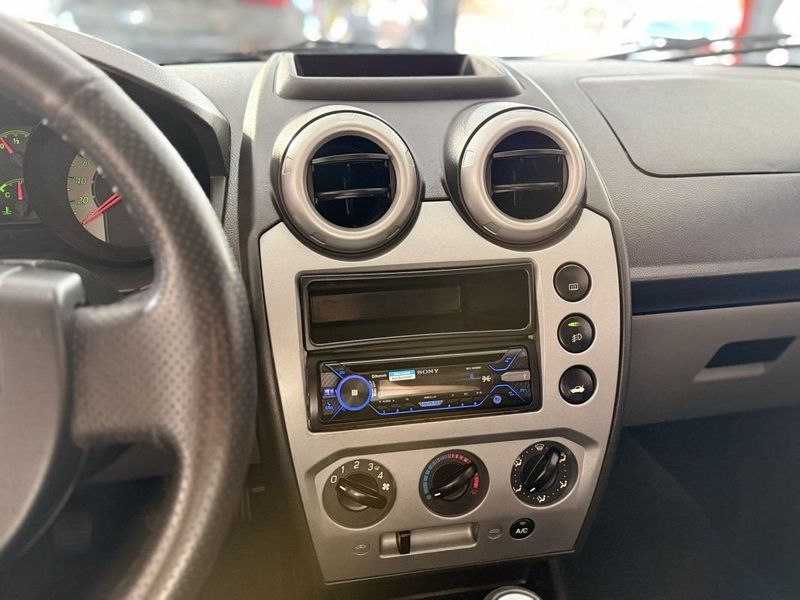 Ford FIESTA HATCH CLASS 1.0 2009 SÓ MOTOS E AUTOMÓVEIS SANTA CRUZ DO SUL / Carros no Vale Ford FIESTA HATCH CLASS 1.0 2009 SÓ MOTOS E AUTOMÓVEIS SANTA CRUZ DO SUL / Carros no Vale