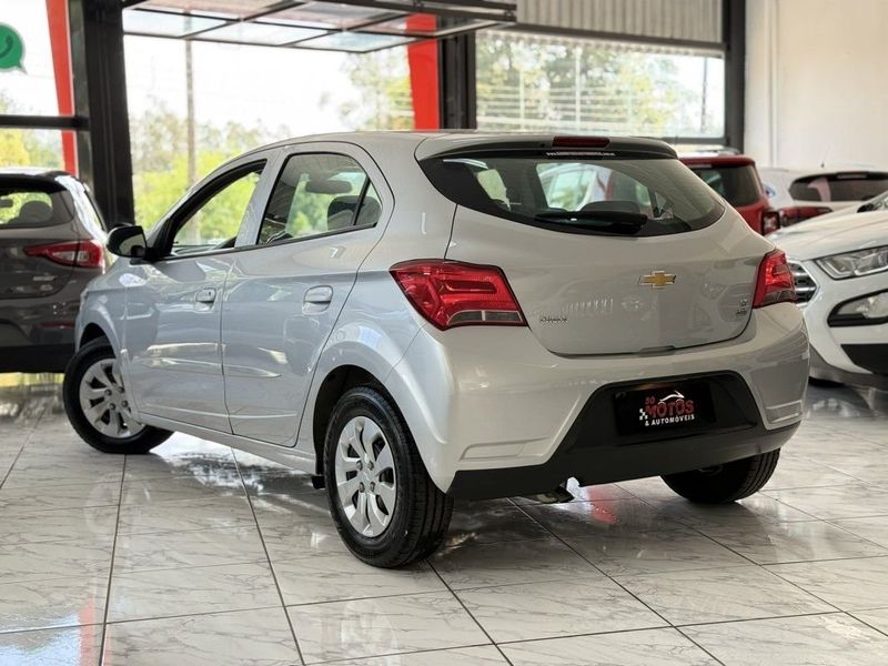 CHEVROLET ONIX HATCH LT 1.0 MT6 2019 SÓ MOTOS E AUTOMÓVEIS SANTA CRUZ DO SUL / Carros no Vale CHEVROLET ONIX HATCH LT 1.0 MT6 2019 SÓ MOTOS E AUTOMÓVEIS SANTA CRUZ DO SUL / Carros no Vale