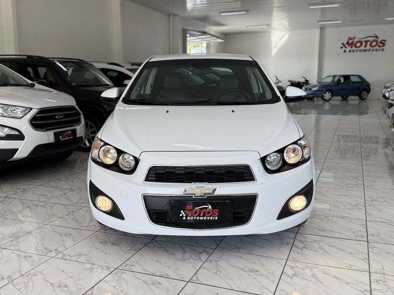 CHEVROLET SONIC HATCH LT 1.6 2014 SÓ MOTOS E AUTOMÓVEIS SANTA CRUZ DO SUL / Carros no Vale CHEVROLET SONIC HATCH LT 1.6 2014 SÓ MOTOS E AUTOMÓVEIS SANTA CRUZ DO SUL / Carros no Vale