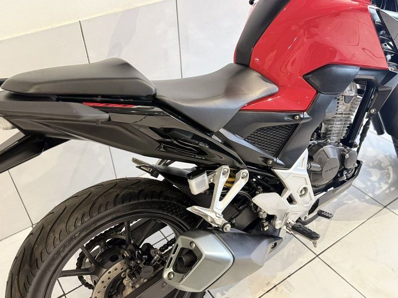 Honda Motos CB 300F TWISTER CBS 2024 SÓ MOTOS E AUTOMÓVEIS SANTA CRUZ DO SUL / Carros no Vale