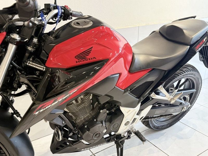 Honda Motos CB 300F TWISTER CBS 2024 SÓ MOTOS E AUTOMÓVEIS SANTA CRUZ DO SUL / Carros no Vale