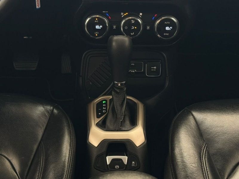 Jeep RENEGADE LONGITUDE 1.8 AT6 2016 SÓ MOTOS E AUTOMÓVEIS SANTA CRUZ DO SUL / Carros no Vale