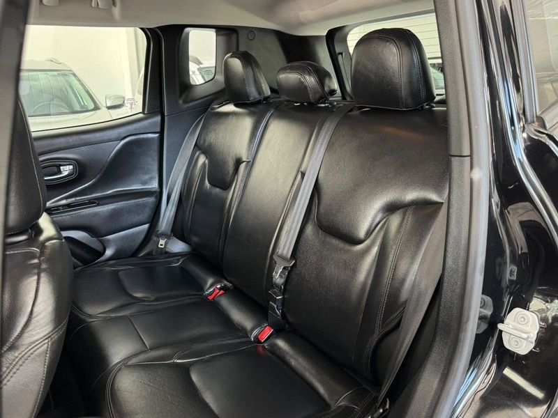 Jeep RENEGADE LONGITUDE 1.8 AT6 2016 SÓ MOTOS E AUTOMÓVEIS SANTA CRUZ DO SUL / Carros no Vale