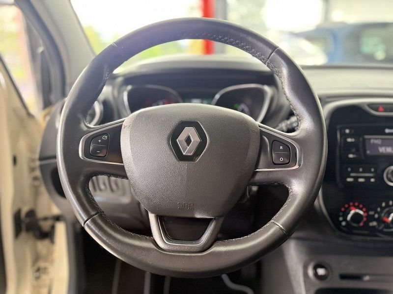 Renault CAPTUR ZEN 1.6 CVT 2018 SÓ MOTOS E AUTOMÓVEIS SANTA CRUZ DO SUL / Carros no Vale