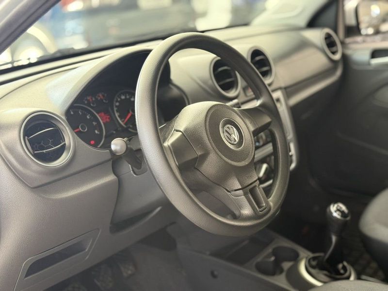 VOLKSWAGEN SAVEIRO TRENDLINE CE 1.6 2015 SÓ MOTOS E AUTOMÓVEIS SANTA CRUZ DO SUL / Carros no Vale VOLKSWAGEN SAVEIRO TRENDLINE CE 1.6 2015 SÓ MOTOS E AUTOMÓVEIS SANTA CRUZ DO SUL / Carros no Vale