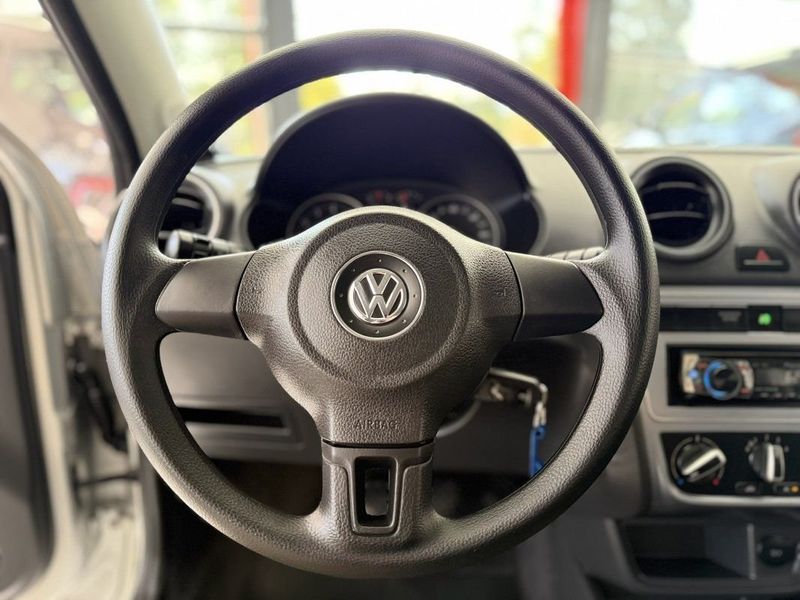 VOLKSWAGEN SAVEIRO TRENDLINE CE 1.6 2015 SÓ MOTOS E AUTOMÓVEIS SANTA CRUZ DO SUL / Carros no Vale VOLKSWAGEN SAVEIRO TRENDLINE CE 1.6 2015 SÓ MOTOS E AUTOMÓVEIS SANTA CRUZ DO SUL / Carros no Vale
