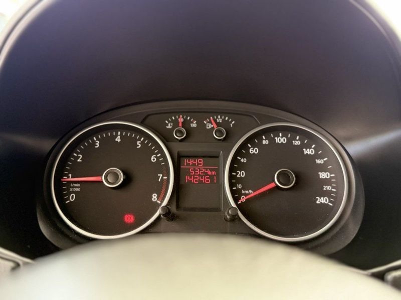 VOLKSWAGEN SAVEIRO TRENDLINE CE 1.6 2015 SÓ MOTOS E AUTOMÓVEIS SANTA CRUZ DO SUL / Carros no Vale VOLKSWAGEN SAVEIRO TRENDLINE CE 1.6 2015 SÓ MOTOS E AUTOMÓVEIS SANTA CRUZ DO SUL / Carros no Vale