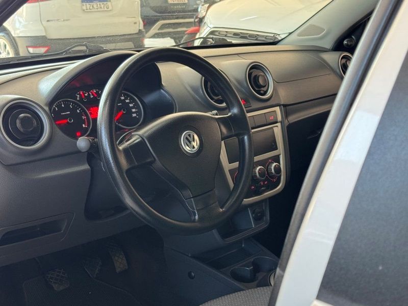 VOLKSWAGEN VOYAGE G5 TREND 1.0 2012 SÓ MOTOS E AUTOMÓVEIS SANTA CRUZ DO SUL / Carros no Vale VOLKSWAGEN VOYAGE G5 TREND 1.0 2012 SÓ MOTOS E AUTOMÓVEIS SANTA CRUZ DO SUL / Carros no Vale