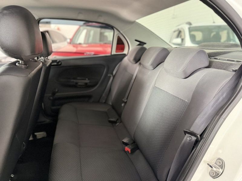 VOLKSWAGEN VOYAGE MPI 1.0 2023 SÓ MOTOS E AUTOMÓVEIS SANTA CRUZ DO SUL / Carros no Vale