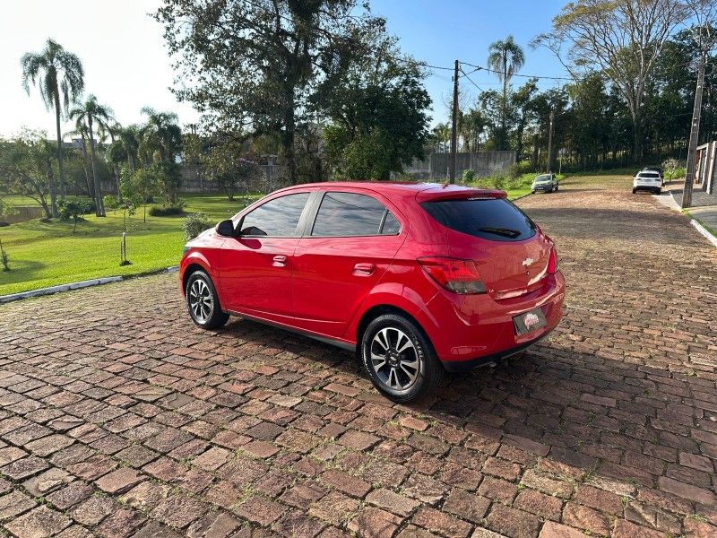 Chevrolet ONIX LTZ 1.4 2013 GRASSI VEÍCULOS LAJEADO / Carros no Vale