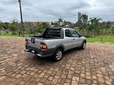 Fiat STRADA WORKING 1.4 CD 2013 GRASSI VEÍCULOS LAJEADO / Carros no Vale