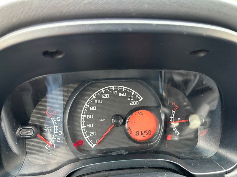 Fiat STRADA WORKING 1.4 CD 2013 GRASSI VEÍCULOS LAJEADO / Carros no Vale