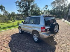 Mitsubishi PAJERO TR4 2.0 2005 GRASSI VEÍCULOS LAJEADO / Carros no Vale