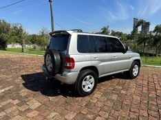 Mitsubishi PAJERO TR4 2.0 2005 GRASSI VEÍCULOS LAJEADO / Carros no Vale
