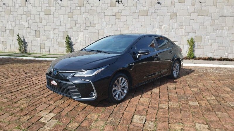 Toyota COROLLA ALTIS 1.8 HYBRID CVT 2021 GRASSI VEÍCULOS LAJEADO / Carros no Vale