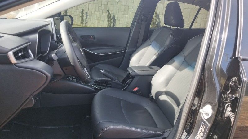Toyota COROLLA ALTIS 1.8 HYBRID CVT 2021 GRASSI VEÍCULOS LAJEADO / Carros no Vale