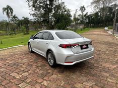 Toyota COROLLA XEi 2.0 2024 GRASSI VEÍCULOS LAJEADO / Carros no Vale