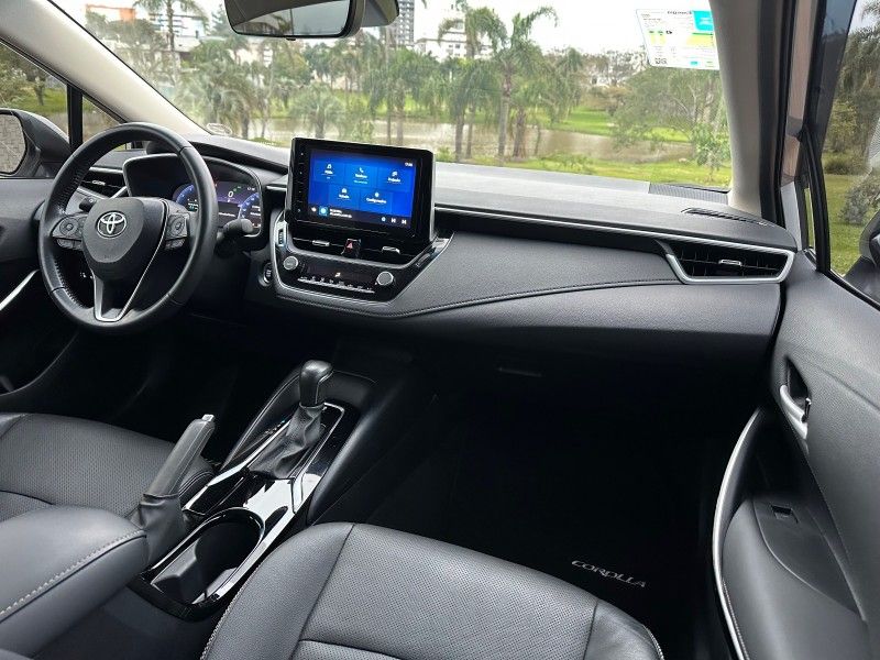 Toyota COROLLA XEi 2.0 2024 GRASSI VEÍCULOS LAJEADO / Carros no Vale