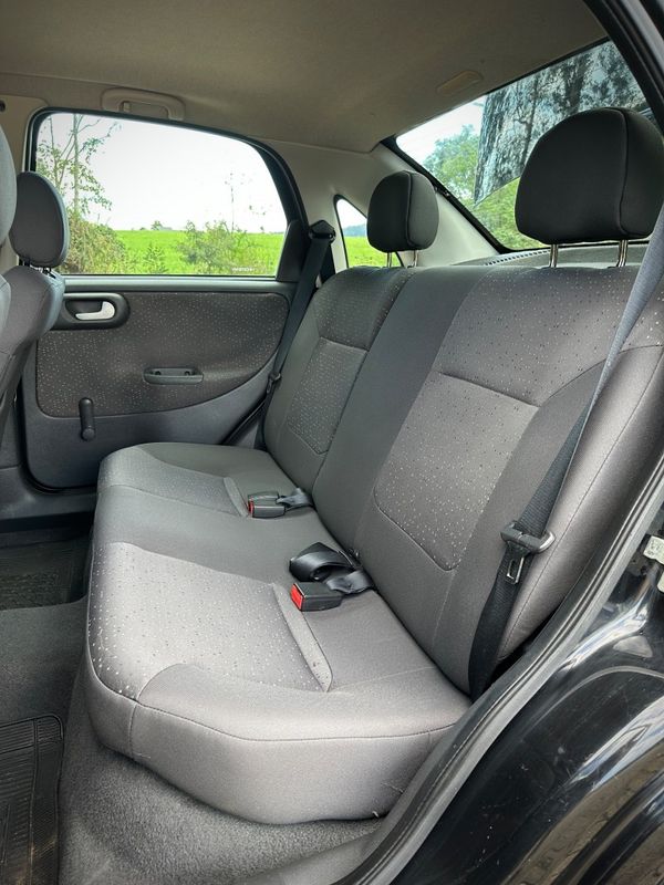 Chevrolet CORSA SEDAN PREMIUM 1.4 2011 NEUMANN VEÍCULOS ARROIO DO MEIO / Carros no Vale Chevrolet CORSA SEDAN PREMIUM 1.4 2011 NEUMANN VEÍCULOS ARROIO DO MEIO / Carros no Vale