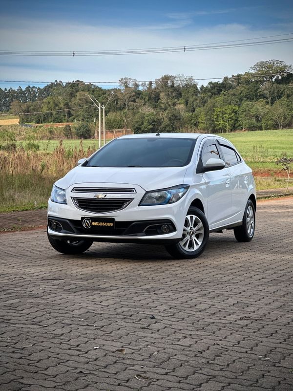 Chevrolet ONIX LTZ 1.4 2014 NEUMANN VEÍCULOS ARROIO DO MEIO / Carros no Vale Chevrolet ONIX LTZ 1.4 2014 NEUMANN VEÍCULOS ARROIO DO MEIO / Carros no Vale