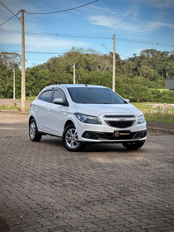 Chevrolet ONIX LTZ 1.4 2014 NEUMANN VEÍCULOS ARROIO DO MEIO / Carros no Vale Chevrolet ONIX LTZ 1.4 2014 NEUMANN VEÍCULOS ARROIO DO MEIO / Carros no Vale
