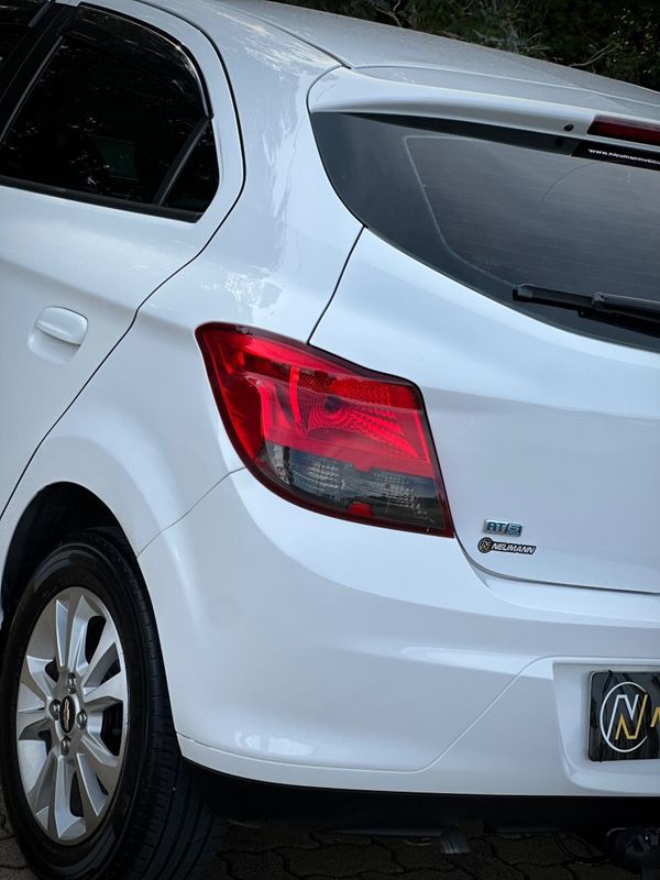 Chevrolet ONIX LTZ 1.4 2014 NEUMANN VEÍCULOS ARROIO DO MEIO / Carros no Vale Chevrolet ONIX LTZ 1.4 2014 NEUMANN VEÍCULOS ARROIO DO MEIO / Carros no Vale