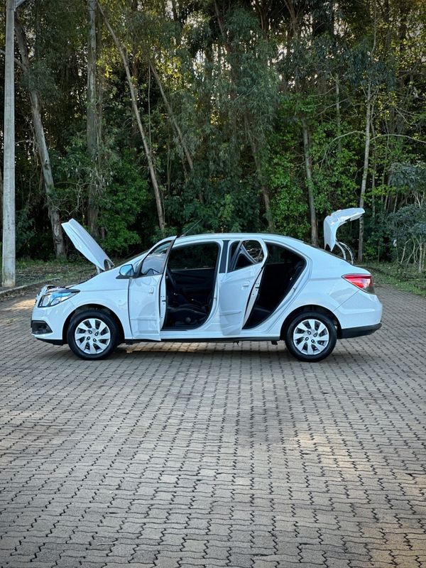 Chevrolet PRISMA LT 1.4 2014 NEUMANN VEÍCULOS ARROIO DO MEIO / Carros no Vale Chevrolet PRISMA LT 1.4 2014 NEUMANN VEÍCULOS ARROIO DO MEIO / Carros no Vale