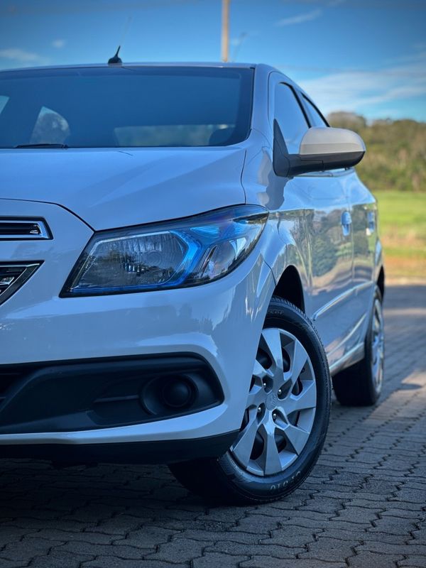 Chevrolet PRISMA LT 1.4 2014 NEUMANN VEÍCULOS ARROIO DO MEIO / Carros no Vale Chevrolet PRISMA LT 1.4 2014 NEUMANN VEÍCULOS ARROIO DO MEIO / Carros no Vale