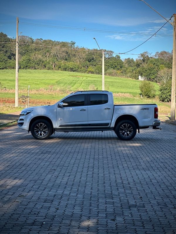 Chevrolet S10 LTZ 2.8 TDI 2020 NEUMANN VEÍCULOS ARROIO DO MEIO / Carros no Vale Chevrolet S10 LTZ 2.8 TDI 2020 NEUMANN VEÍCULOS ARROIO DO MEIO / Carros no Vale
