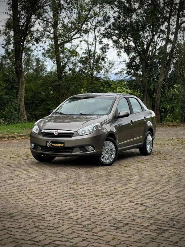 Fiat GRAND SIENA ESSENCE 1.6 2015 NEUMANN VEÍCULOS ARROIO DO MEIO / Carros no Vale Fiat GRAND SIENA ESSENCE 1.6 2015 NEUMANN VEÍCULOS ARROIO DO MEIO / Carros no Vale