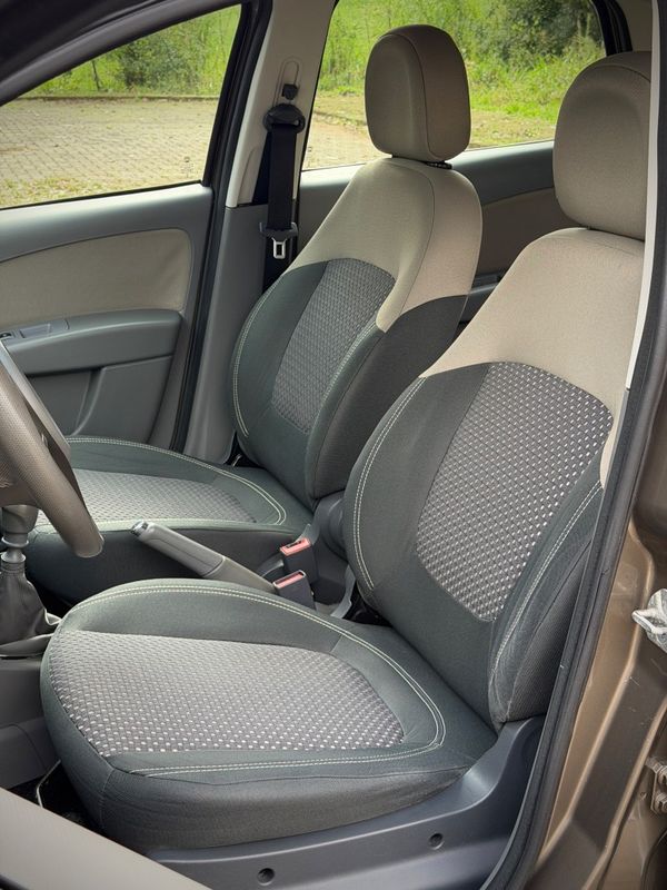 Fiat GRAND SIENA ESSENCE 1.6 2015 NEUMANN VEÍCULOS ARROIO DO MEIO / Carros no Vale Fiat GRAND SIENA ESSENCE 1.6 2015 NEUMANN VEÍCULOS ARROIO DO MEIO / Carros no Vale