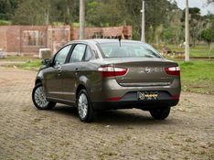 Fiat GRAND SIENA ESSENCE 1.6 2015 NEUMANN VEÍCULOS ARROIO DO MEIO / Carros no Vale