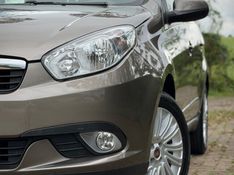 Fiat GRAND SIENA ESSENCE 1.6 2015 NEUMANN VEÍCULOS ARROIO DO MEIO / Carros no Vale