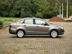 Fiat GRAND SIENA ESSENCE 1.6 2015 NEUMANN VEÍCULOS ARROIO DO MEIO / Carros no Vale