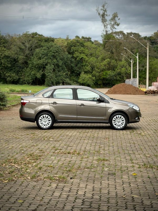Fiat GRAND SIENA ESSENCE 1.6 2015 NEUMANN VEÍCULOS ARROIO DO MEIO / Carros no Vale Fiat GRAND SIENA ESSENCE 1.6 2015 NEUMANN VEÍCULOS ARROIO DO MEIO / Carros no Vale