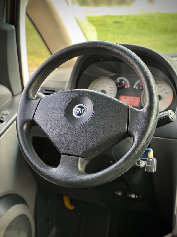 Fiat IDEA HLX 1.8 2006 NEUMANN VEÍCULOS ARROIO DO MEIO / Carros no Vale