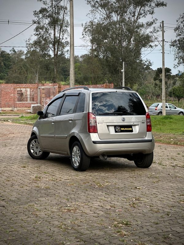 Fiat IDEA HLX 1.8 2006 NEUMANN VEÍCULOS ARROIO DO MEIO / Carros no Vale