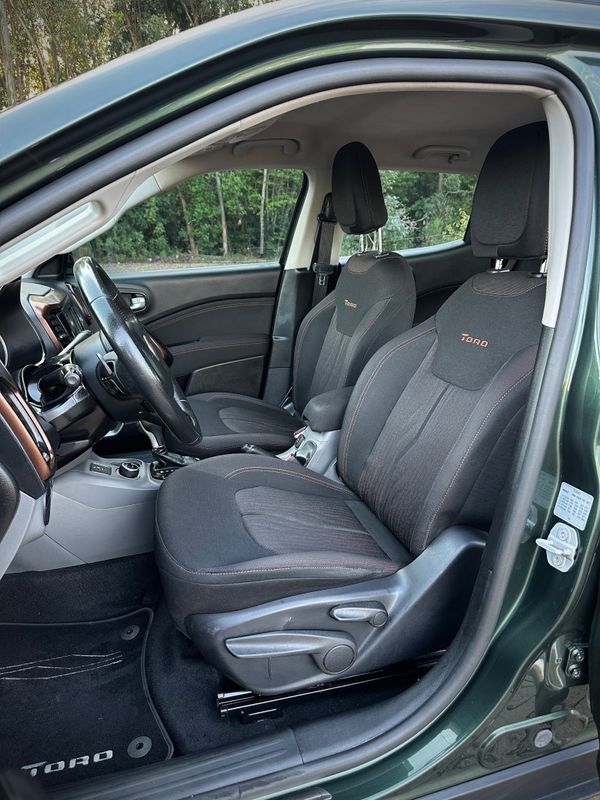 Fiat TORO VOLCANO 2.0 2018 NEUMANN VEÍCULOS ARROIO DO MEIO / Carros no Vale