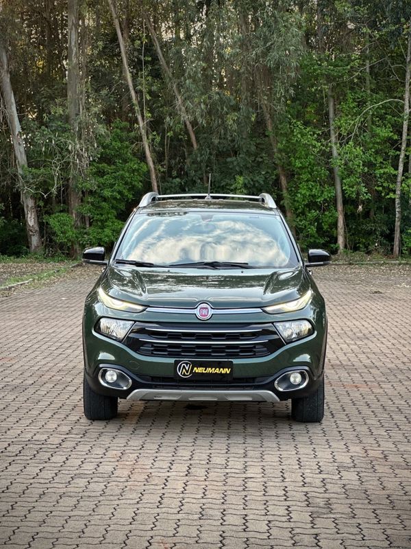 Fiat TORO VOLCANO 2.0 2018 NEUMANN VEÍCULOS ARROIO DO MEIO / Carros no Vale