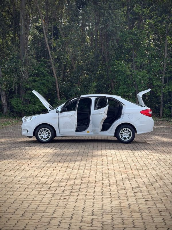 Ford KA SEDAN SE 1.5 2016 NEUMANN VEÍCULOS ARROIO DO MEIO / Carros no Vale Ford KA SEDAN SE 1.5 2016 NEUMANN VEÍCULOS ARROIO DO MEIO / Carros no Vale