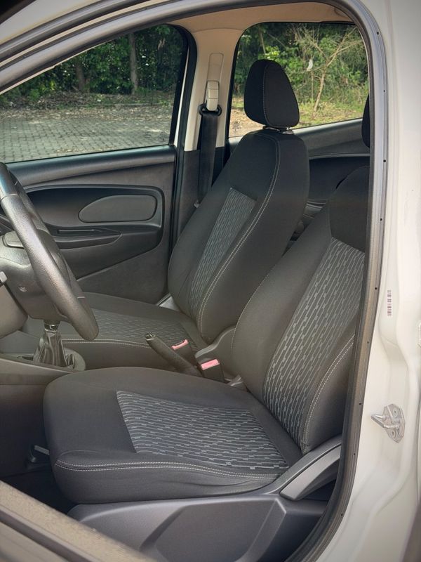 Ford KA SEDAN SE 1.5 2016 NEUMANN VEÍCULOS ARROIO DO MEIO / Carros no Vale Ford KA SEDAN SE 1.5 2016 NEUMANN VEÍCULOS ARROIO DO MEIO / Carros no Vale