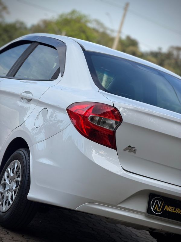 Ford KA SEDAN SE 1.5 2016 NEUMANN VEÍCULOS ARROIO DO MEIO / Carros no Vale Ford KA SEDAN SE 1.5 2016 NEUMANN VEÍCULOS ARROIO DO MEIO / Carros no Vale