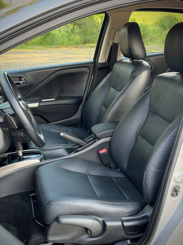 Honda CITY EXL 2015 NEUMANN VEÍCULOS ARROIO DO MEIO / Carros no Vale