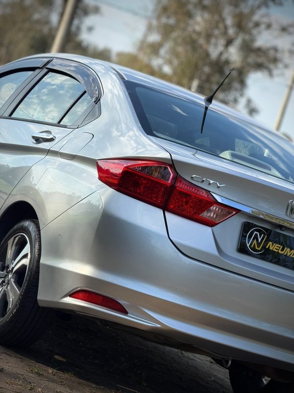 Honda CITY EXL 2015 NEUMANN VEÍCULOS ARROIO DO MEIO / Carros no Vale