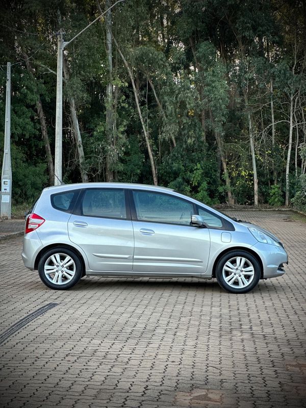 Honda FIT EX 1.5 2011 NEUMANN VEÍCULOS ARROIO DO MEIO / Carros no Vale Honda FIT EX 1.5 2011 NEUMANN VEÍCULOS ARROIO DO MEIO / Carros no Vale