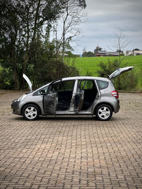 Honda FIT LXL 1.4 2009 NEUMANN VEÍCULOS ARROIO DO MEIO / Carros no Vale