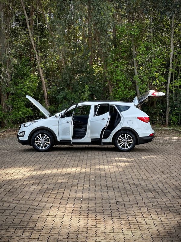 Hyundai SANTA FÉ 3.3 V6 2015 NEUMANN VEÍCULOS ARROIO DO MEIO / Carros no Vale Hyundai SANTA FÉ 3.3 V6 2015 NEUMANN VEÍCULOS ARROIO DO MEIO / Carros no Vale